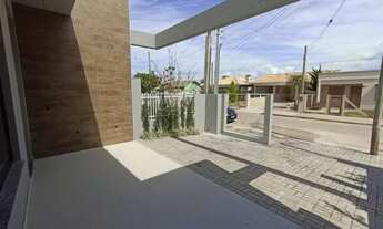 Imagem 4: Elegante casa geminada localizada no centro de Xangri-lá, com 3 dormitórios