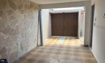 Imagem: Alugo casa em condomínio fechado bem localizado