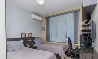 Imagem 7: Apartamento no Menino Deus térreo de 2 dormitórios e dependência