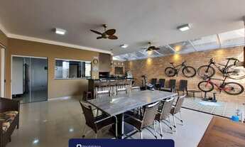 Imagem 4: Casa de condomínio para venda possui 254 metros quadrados com 3 quartos