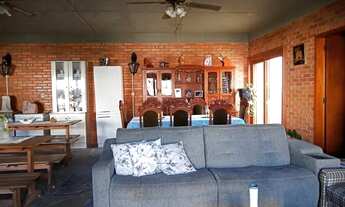 Imagem 7: Vende-se imóvel bem localizado no Laranjal