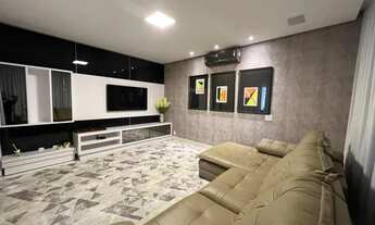 Imagem 3: Casa para aluguel possui 620 metros quadrados com 5 quartos em Jardins Munique