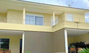 Imagem 4: Casa de condomínio sobrado para venda tem 596 metros quadrados com 5 quartos