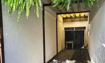 Imagem 2: Casa de condomínio para venda tem 150 metros quadrados com 4 quartos