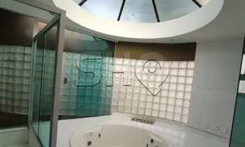 Imagem 5: Casa em Alphaville, 4 Suítes, piscina e lindo jardim