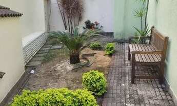 Imagem 2: Casa na Freguesia com 3 quartos e 2 andares