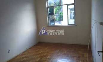 Imagem 4: Excelente apartamento de 2 quartos, sala, cozinha, banheiro no bairro de São Cristóvão