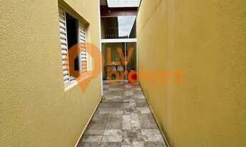 Imagem 3: EXCELENTE OPORTUNIDADE CASA TÉRREA COM 2 DORMITÓRIOS 1 SUITE A VENDA NO JARDIM SANTA TEREZ