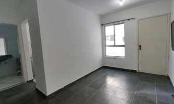 Imagem 3: Apartamento com 2 Dormitórios, Sacada e Vaga de Garagem no Canto do Forte