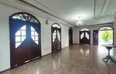 Imagem 16: Casarão com Piscina na Alameda Dom Jorge na Aug Motenegro Próx Ville Laguna 880m² 3 Suítes