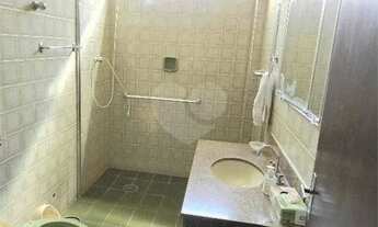 Imagem 7: Casa térrea com 300m² em ótima Rua arborizada -Planalto Paulista - R$ 1.500.000,00