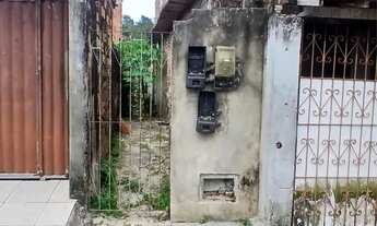 Imagem 3: Vendo duas casas cada uma com 2 quartos sala cozinha banheiro tudo no mesmo terreno