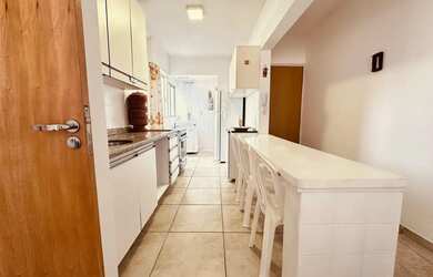 Imagem 2: VENDO APARTAMENTO 2Q NO EDIFÍCIO ITAJAÍ Apartamento com 2 Quarto(s) e 2 banheiro(s) à Vend