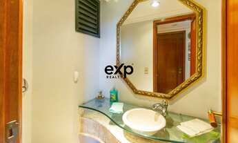 Imagem 6: Oportunidade Exclusiva no Champagnat Tower: Raridade, Vista Panorâmica e Localização Imbat