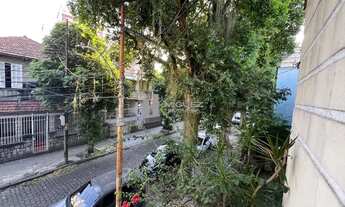 Imagem 4: Vendo casa duplex com terraço na Alberto de Sequeira com 6 quartos