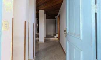 Imagem 2: Casa 4 dormitórios para VENDA no bairro Vila Conceição, zona sul de Porto Alegre