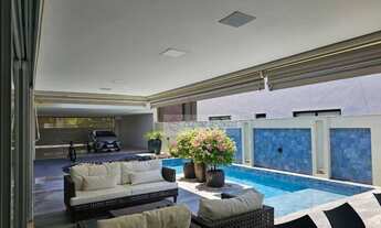 Imagem 6: Casa tipo sobrado no Florais dos Lagos com 4 suítes, venda por R$ 8.500.000 - Condomínio R