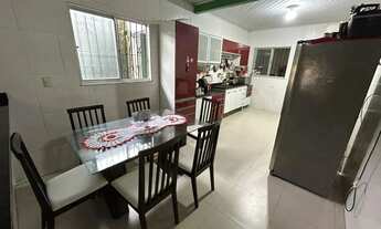 Imagem 4: VENDO CASA COM 02 QUARTOS - CONDOMINIO FECHADO - REFORMADA - AMPLA