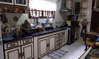 Imagem 2: Excelente Casa Linear Bem Localizada e Cercada de Verde