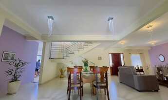 Imagem 2: Lazer e Natureza no Mirante do Vale - 4 quartos, ampla área gourmet, piscina e quintal