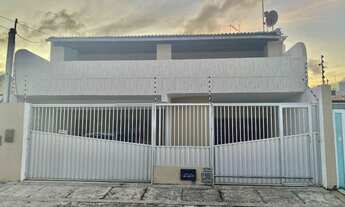 Imagem 2: Casa Duplex em Nova Parnamirim próximo a Avenida Ayrton Senna