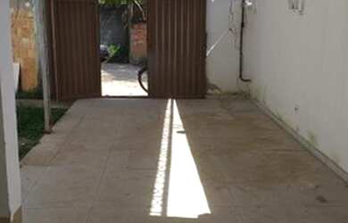 Imagem 2: Vendo uma casa duplex na vila santa Alice( próximo a Igreja velha