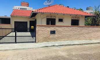 Imagem: Aluga-se Casa mensal