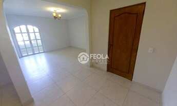 Imagem 6: Apartamento com 2 dormitórios para alugar, 85 m² por R$ 900,00/mês - Jardim Girassol - Ame