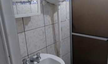 Imagem 3: Aluga-se kitnet Casa com 1 dormitório