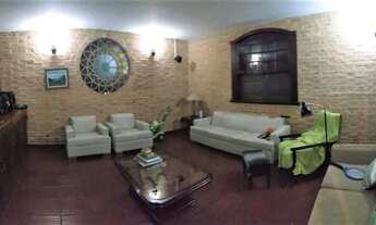 Imagem: Casa para venda tem 450 metros quadrados