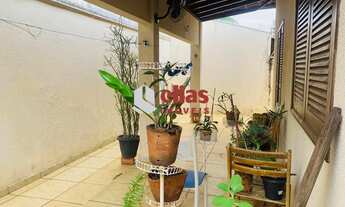 Imagem 2: Casa a venda ou locação com 3 dormitórios sendo 1 Suíte e bem localizado