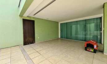 Imagem 2: Casa para aluguel com 385 metros quadrados com 4 quartos em Castelo - Belo Horizonte - MG