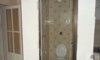 Imagem 5: Sobrado com dois dormitórios, dois banheiros, mais um quarto nos fundos