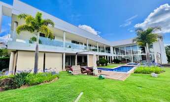 Imagem 4: Casa de condomínio para venda possui 870 metros quadrados com 5 quartos