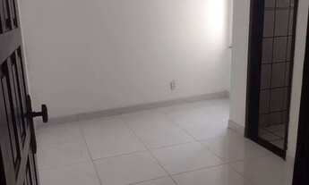Imagem 3: Alugo apartamento 2 quartos(com suite) em Pernambués. S/ taxa de condomínio. S/ garagem