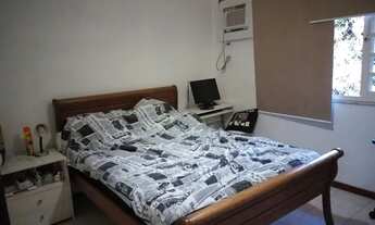 Imagem 6: Ótima casa duplex em pequeno condomínio. Ruas sem saída. Bom local. Cód: 0490