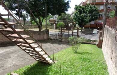 Imagem 3: Casa para Venda - 774m², 2 dormitórios, 4 vagas - Glória