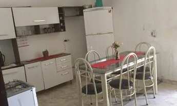 Imagem 3: Vendo a parte de baixo e a parte de cima. Em cima 3 comodos a parte de baixo 6 comodos