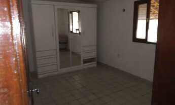 Imagem 4: Casa para venda possui 200 metros quadrados com 3 quartos em Fragoso - Olinda - PE