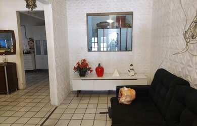 Imagem 2: Casa para venda possui 147 metros quadrados com 3 quartos em Ipsep - Recife - PE