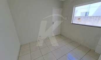 Imagem 4: Casa com 1 quarto, sala, cozinha, banheiro, banheiro e 1 vaga de garagem
