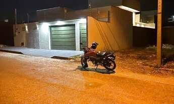 Imagem: Casa à venda no bairro Loteamento Residencial