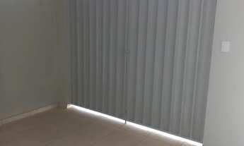 Imagem 2: Vende-se casa toda reformada /Está alugada