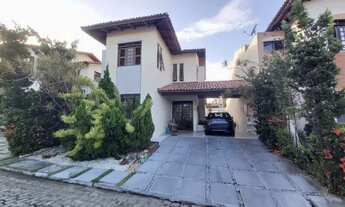 Imagem 2: Casa duplex com quatro quartos sendo três suítes na Sapiranga - 198m²