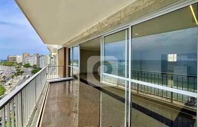 Imagem 4: VENDO APARTAMENTO DE FRENTE PARA O MAR DE COPACABANA COM 205m2, 4 QUARTOS E 4 VAGAS