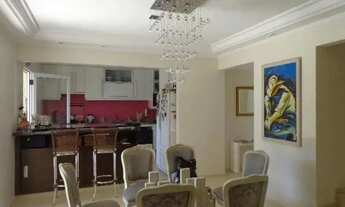 Imagem 3: Sobrado para aluguel e venda possui 180 metros quadrados com 4 quartos