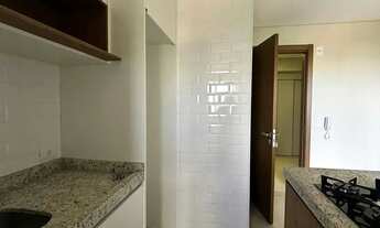 Imagem 3: Apartamento com Sacada e Vista para a Cidade no Alto do Ingá Zona 08