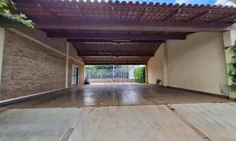 Imagem: Casa de 210m² com 02 quartos para a locação