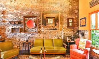 Imagem 7: Residência diferenciada na Demétrio Ribeiro. Residencia e ou comercial