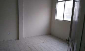 Imagem 2: Apartamento no centro 1° andar 700.00 aluguel